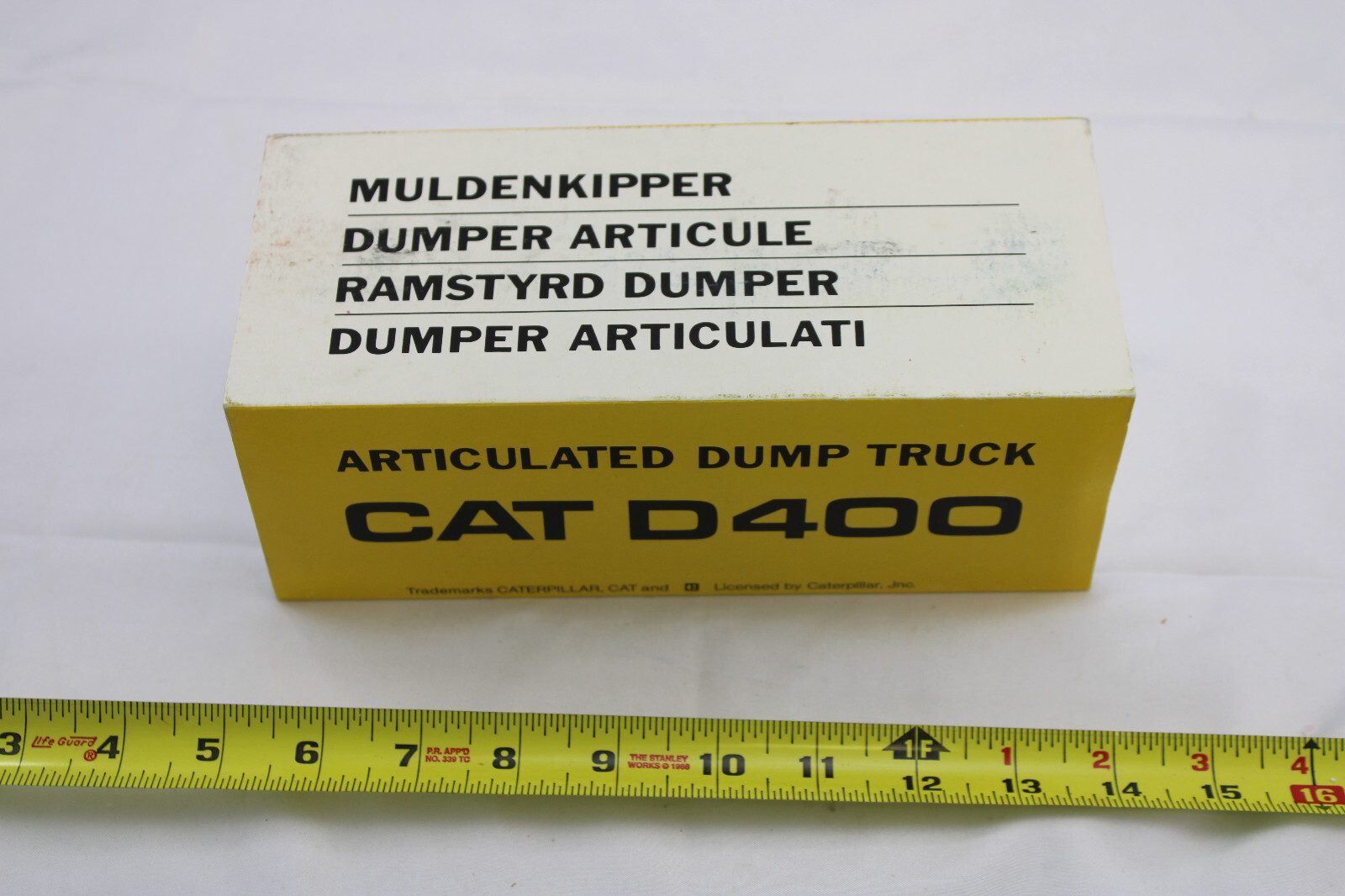 Diecast – Conrad 2862 – CAT D400 – Articulated Dump Truck
