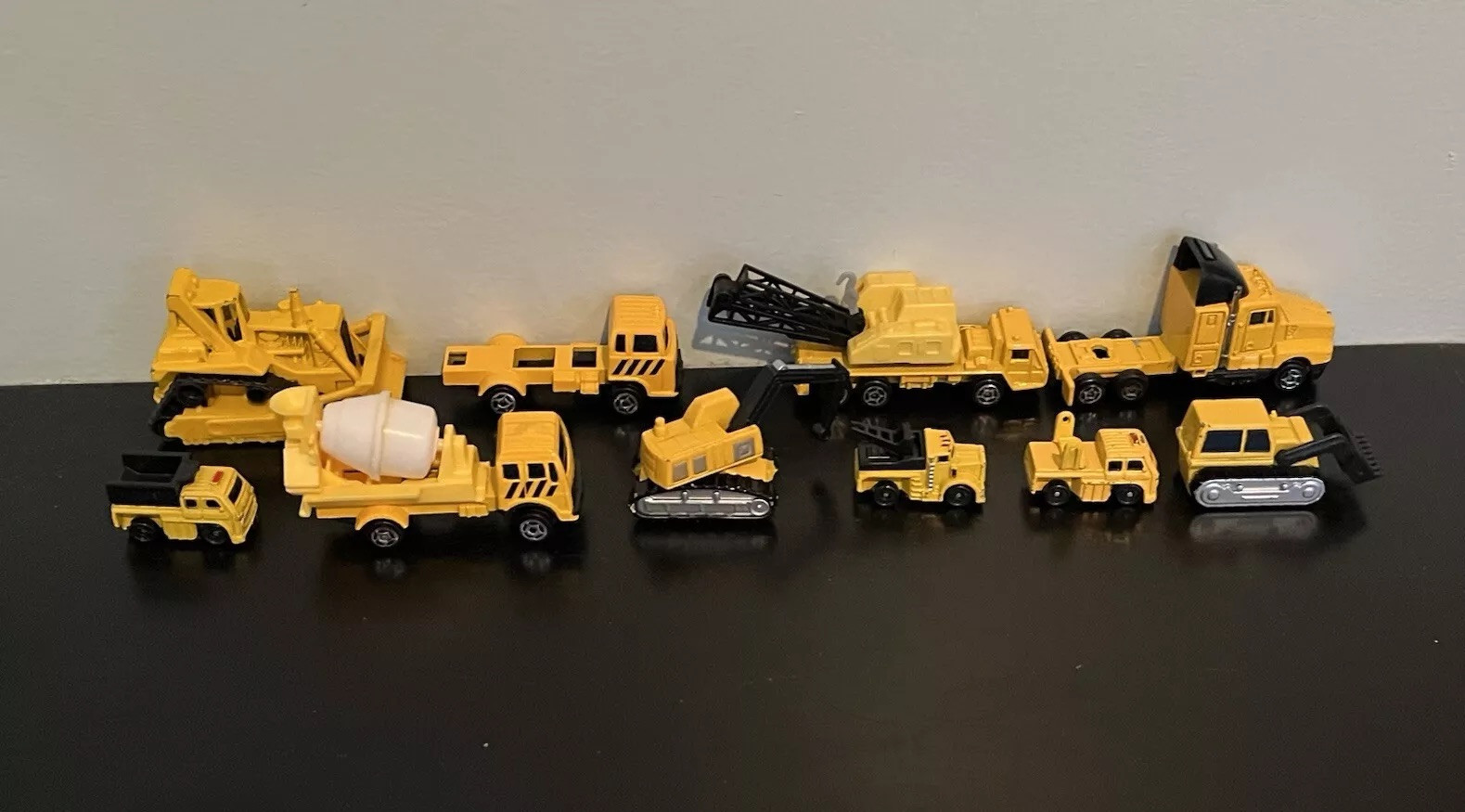Construction Vehicle Lot Of 10 – Diecast Cement Truck Loader Digger Crane Toy