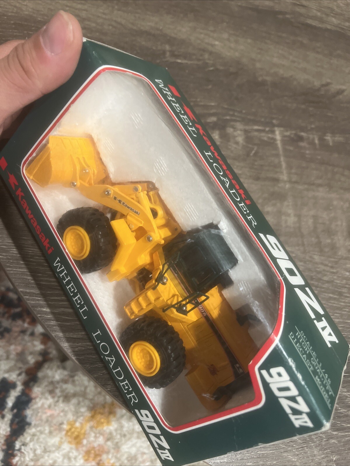1:48 Scale Diapet Kawasaki 90Z IV Wheeled Loader –