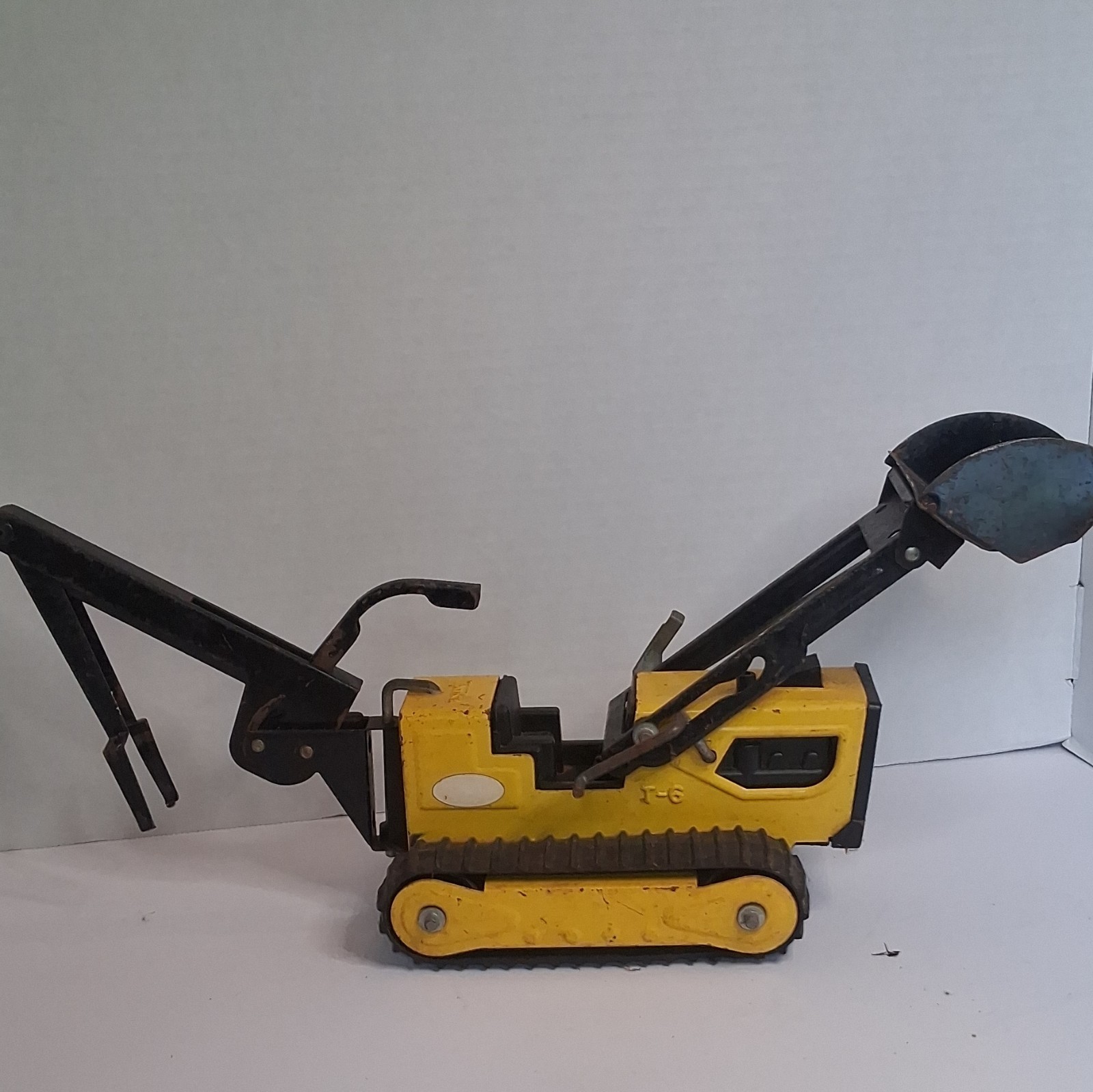 Vintage Diecast Tracked Loader Yellow/Black Front Bucket Backhoe