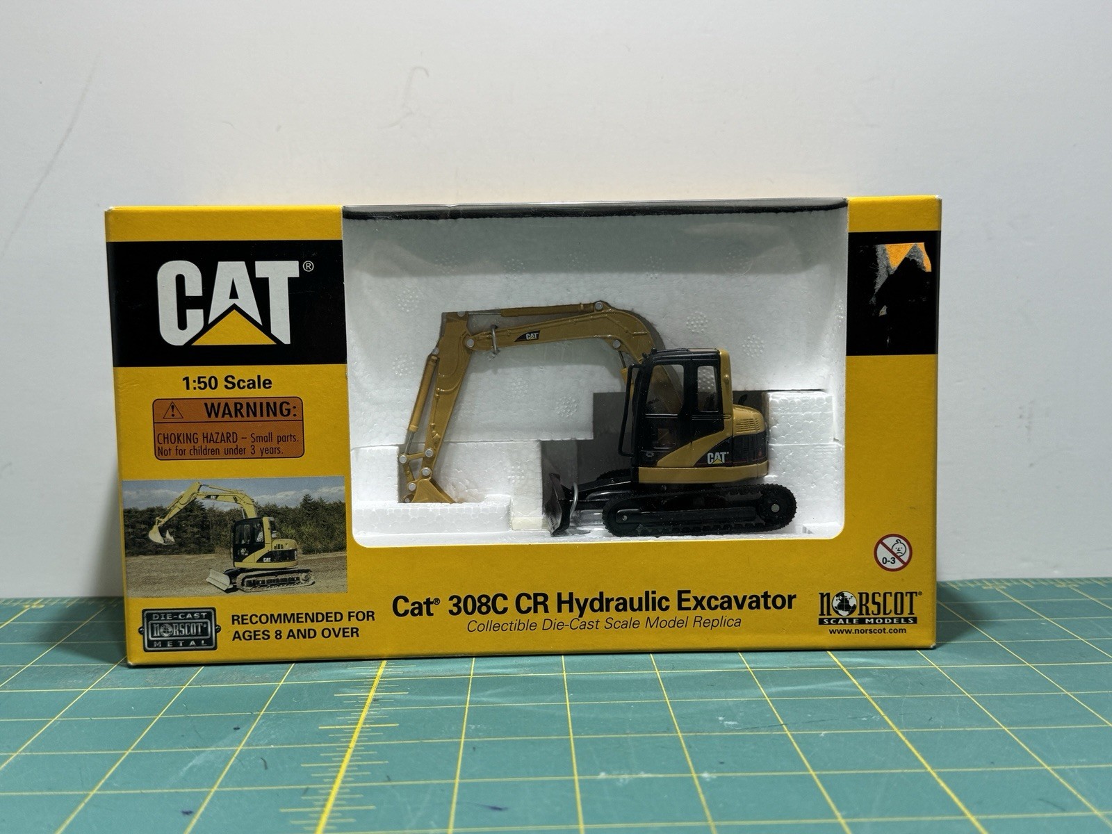 Vintage NIB Norscot CAT 308C CR Hydraulic Excavator Yellow 1:50 55129
