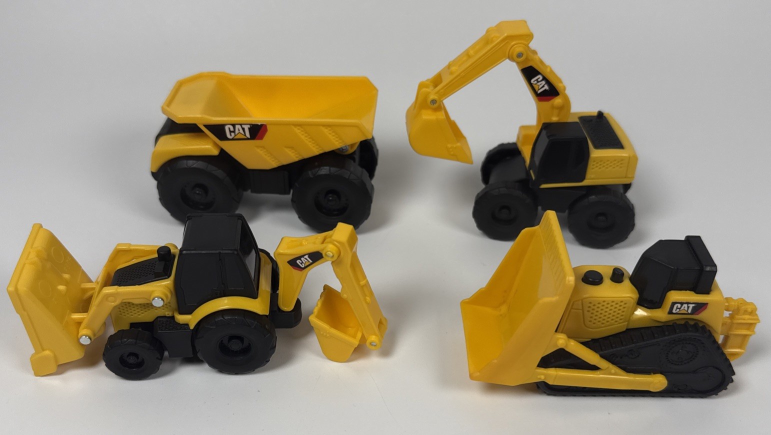 Toy State CAT Construction Caterpillar Excavator Digger Truck Bulldozer 4 Piece