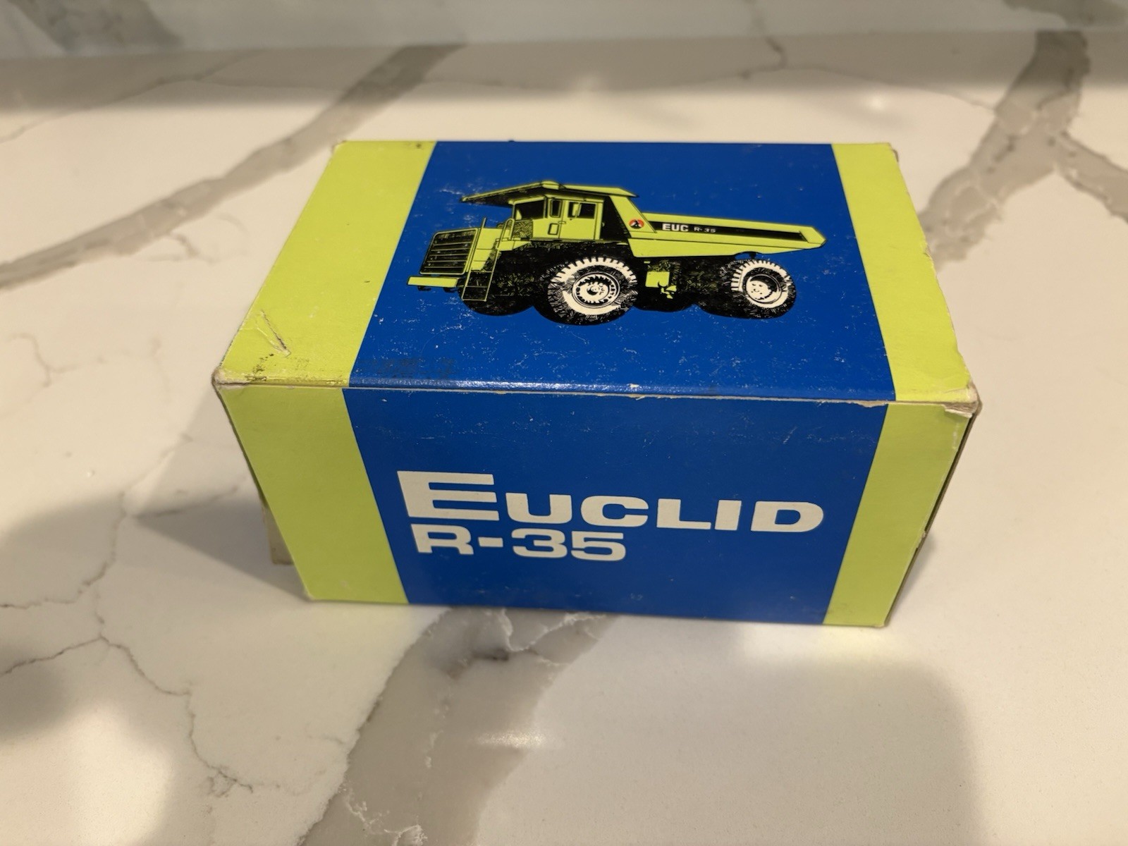 1/50 EUCLID Mining Dump Truck – Conrad R-35 – with Box
