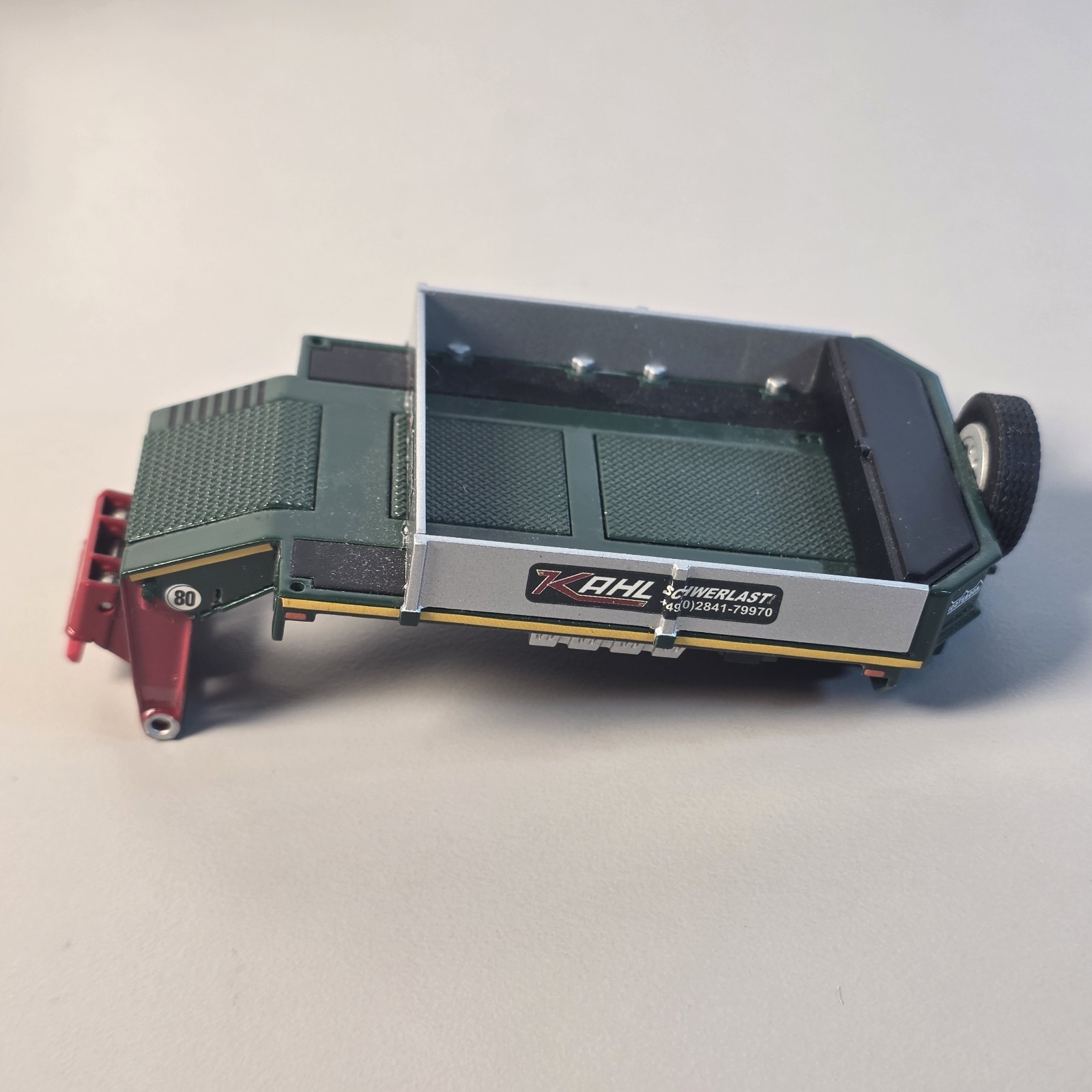 WSI 1:50 Kahl MAN TGX XXL Euro 6 8×4 + 4 Axle Lowloader & 2 Axle Dolly 01-2801