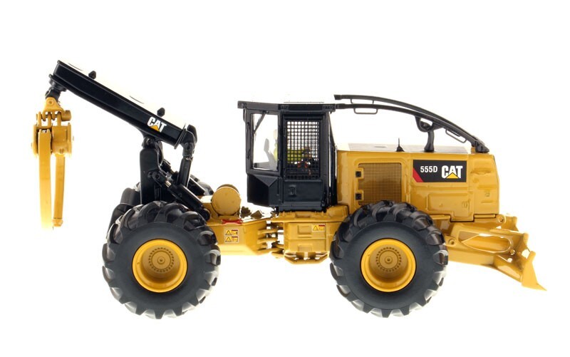 Caterpillar 555D Log Skidder