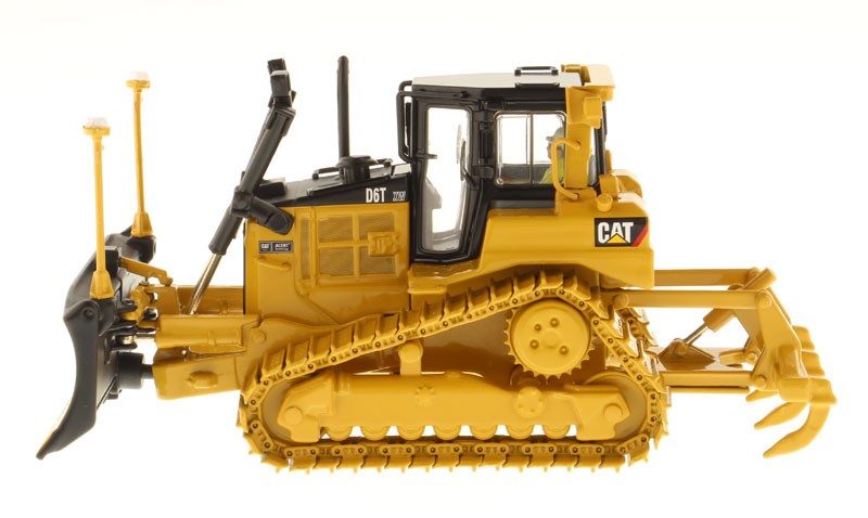 DIECAST MASTERS – Toro CATERPILLAR D6T with Driver – 1/50 – DCM85197
