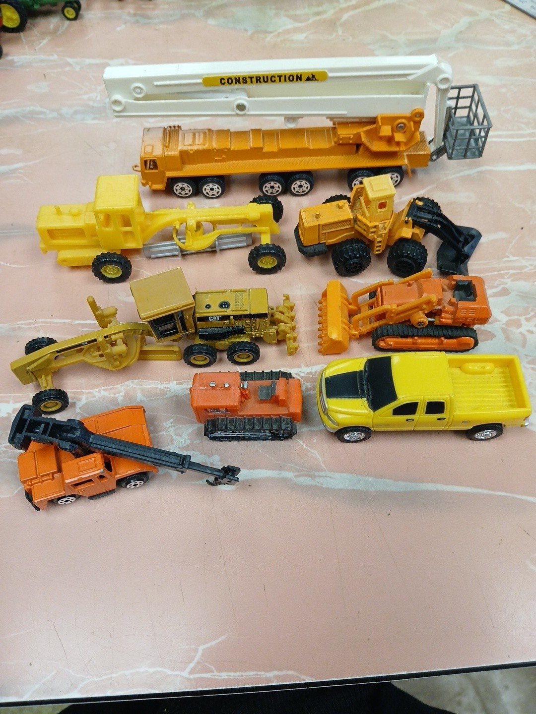 Mixed Brands ERTL NORSCOT OTHERS PLASTIC/DIECAST Construction equipment 8pcs