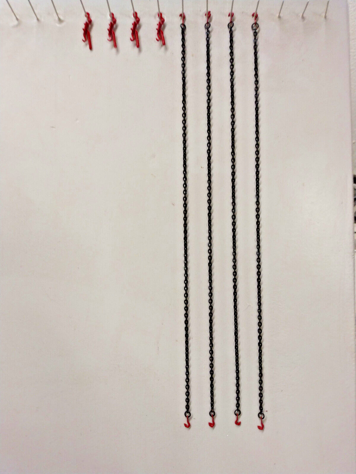 Crane & Truck Trailer Chains w/Load Binders Authentic Manitowoc Red. 1/50th 1/48