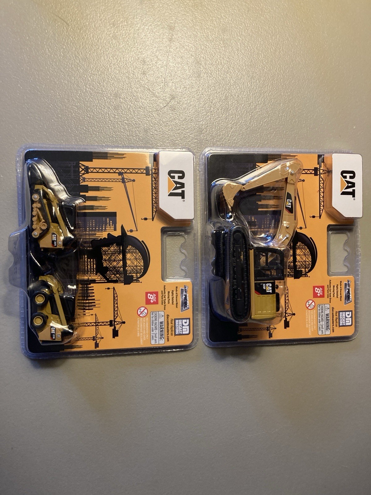 Diecast Masters 1/64 Caterpillar 272D2 Skid Steer 297D2 84647 + Excavator 84644