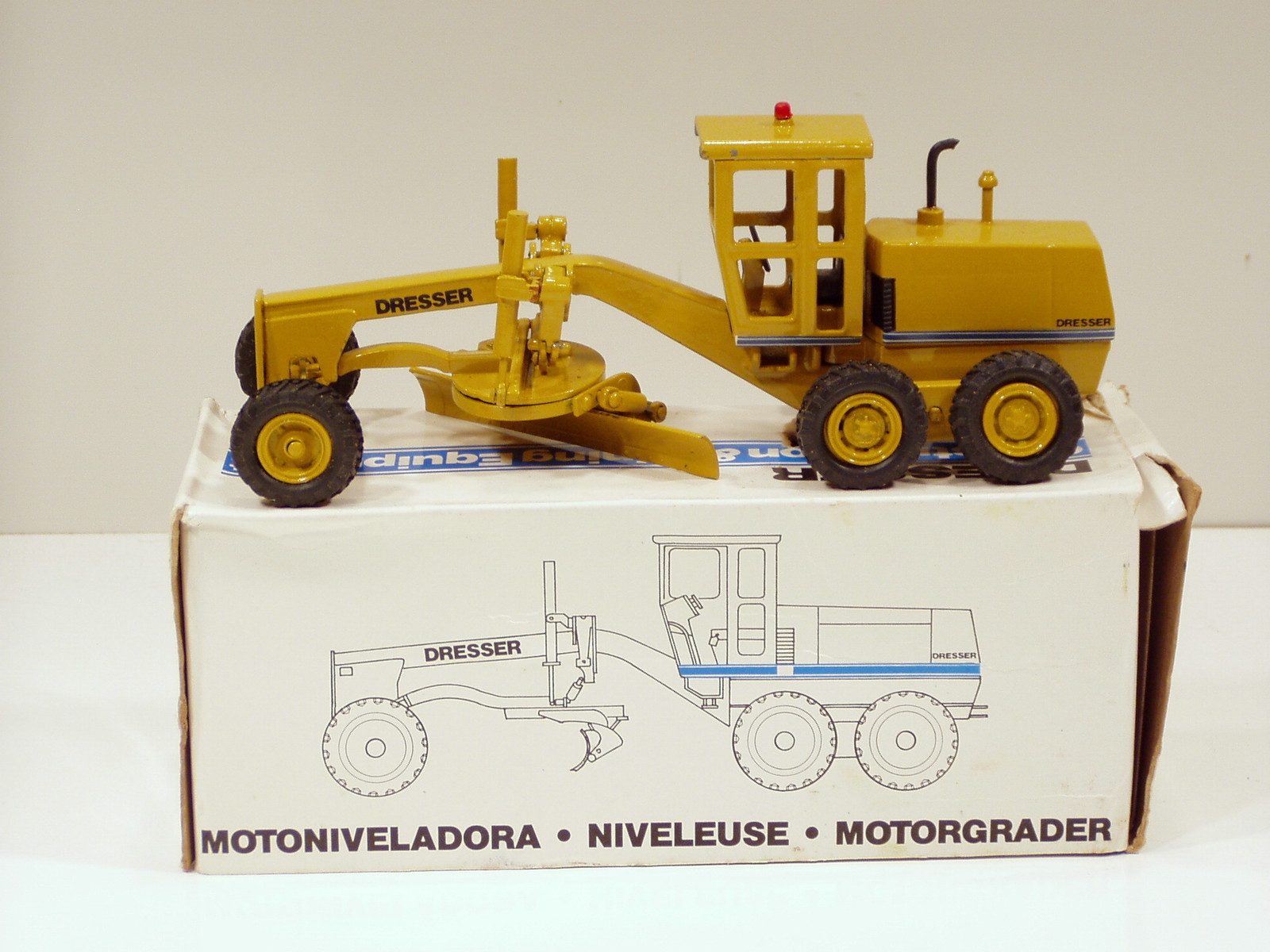 Dresser A450E Grader – 1/50 – Minimac #M-9.1 – N.MIB