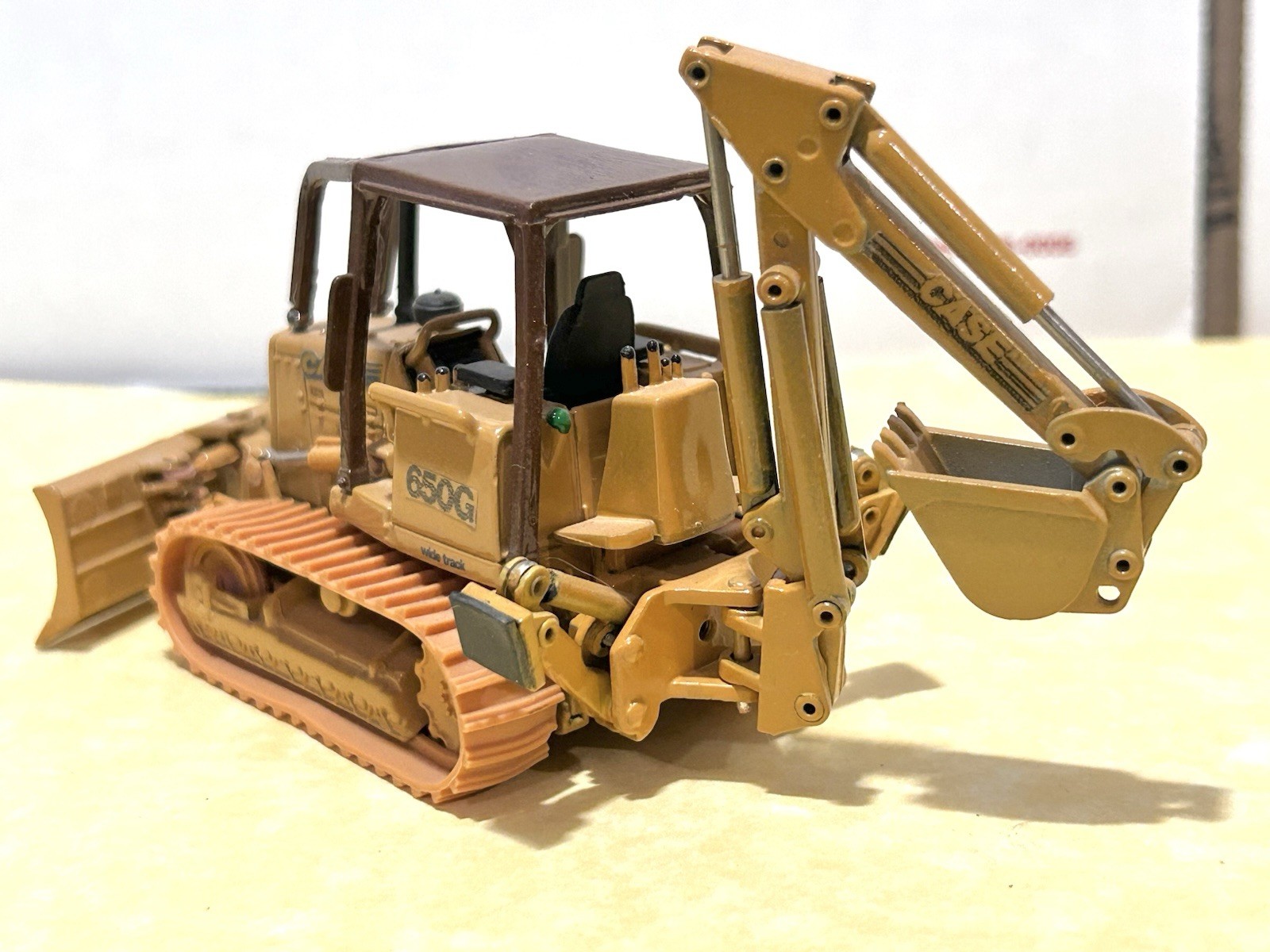 ERTL 1/50 Scale Custom Case “650G” Wide Track-Angle Dozer w/Backhoe Attachment!