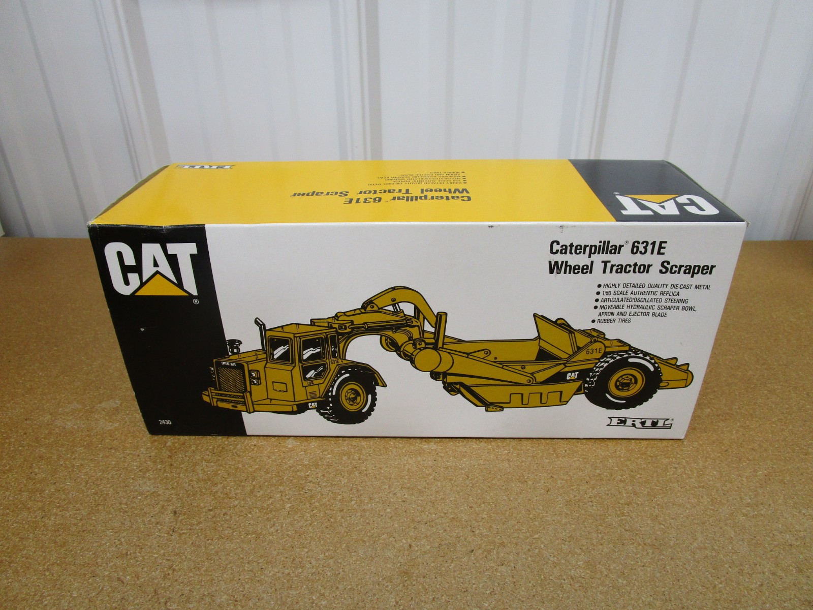 CAT 631E Scraper Wheel tractor ERTL 1/50 construction diecast Caterpillar Z