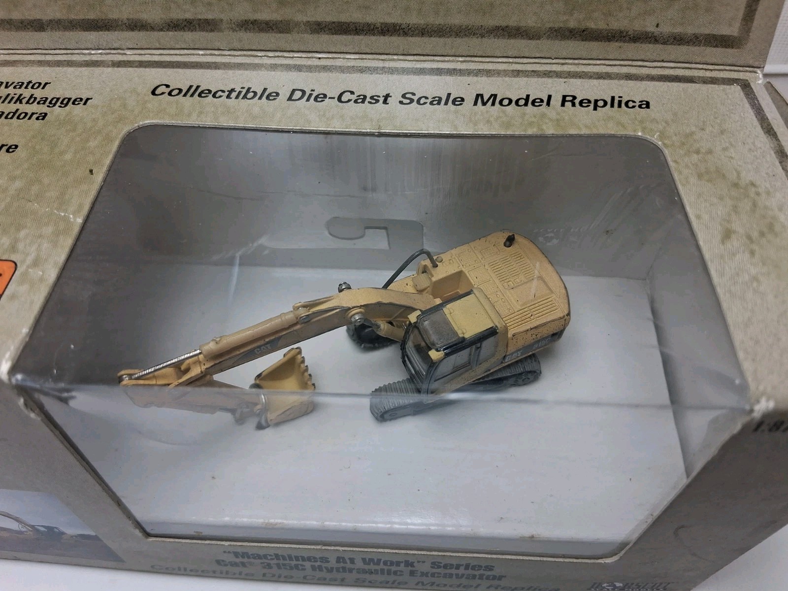 1/87 CAT Caterpillar 320D Hyd. Excavator High Line Series Diecast Masters 85262