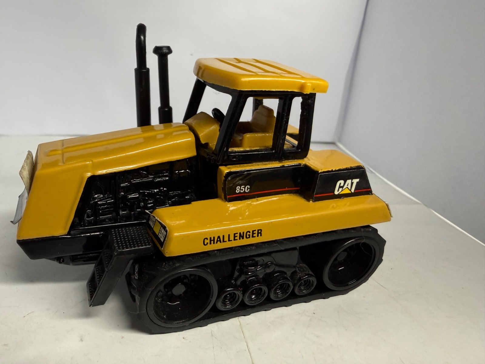 1995 Ertl Road Construction Caterpillar Challenger Tractor 85C Die cast 1/64