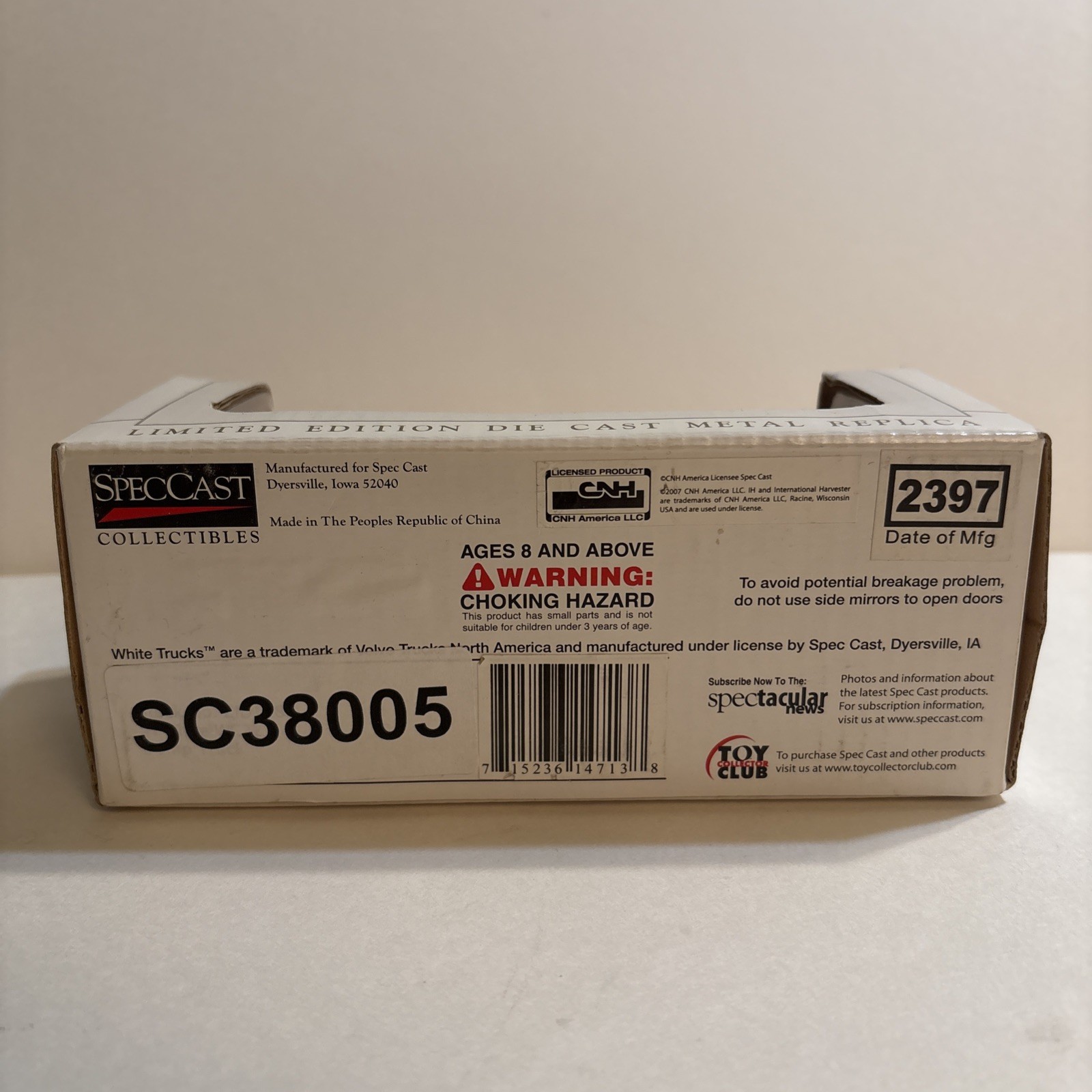 Spec Cast SpecCast SC38005 1:50 White WC Truck Volvo Dump Truck 2007 Die Cast