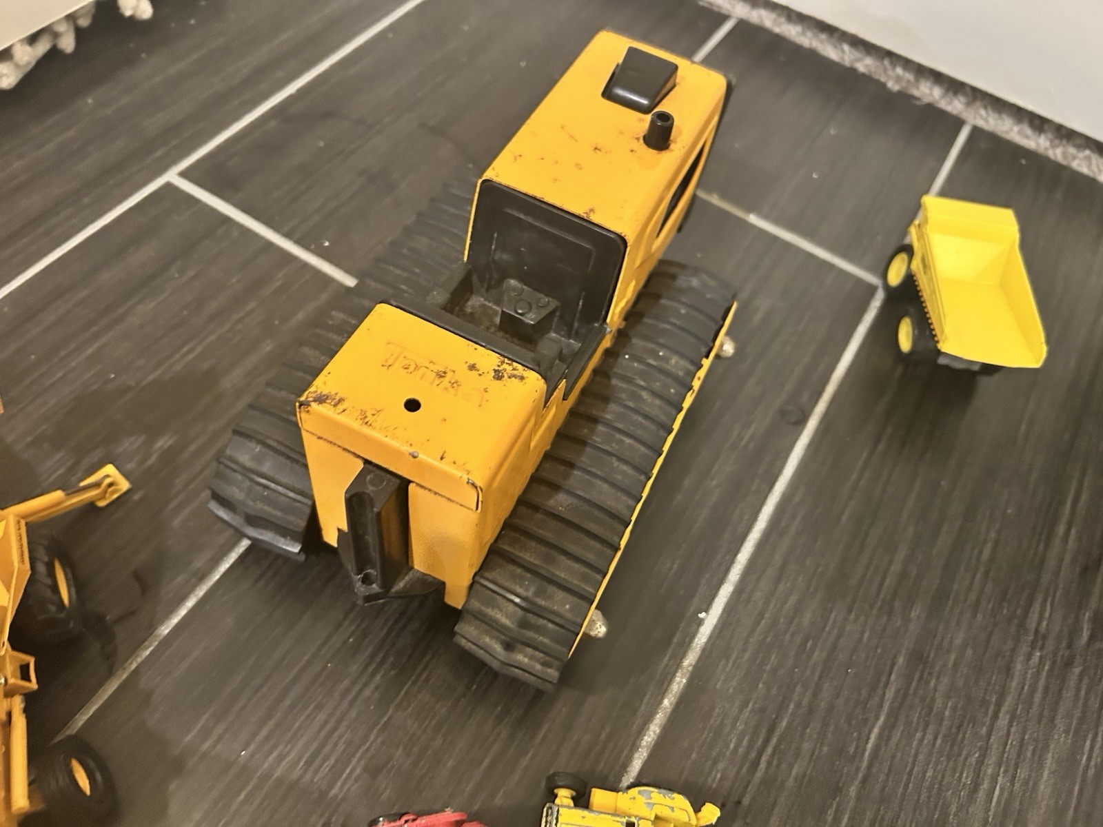 Lot of Diecast Construction Vehicles – Excavator, Bulldozer, Dump Truck