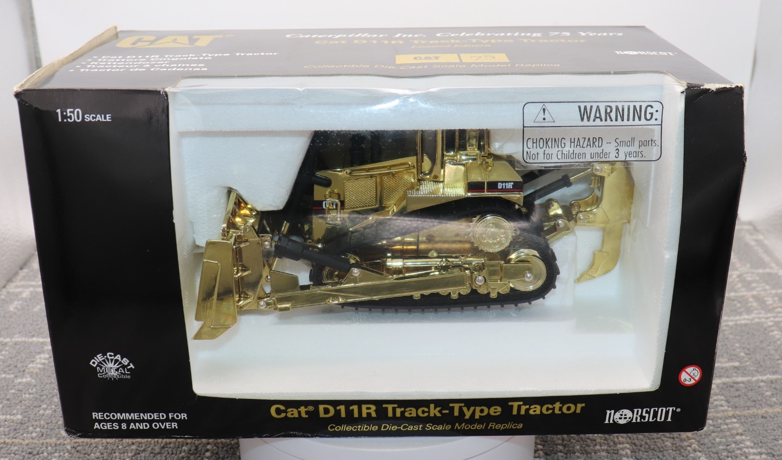 Norscot CAT D11R Track Type Tractor 1:50 Gold 75 Years in Box READ