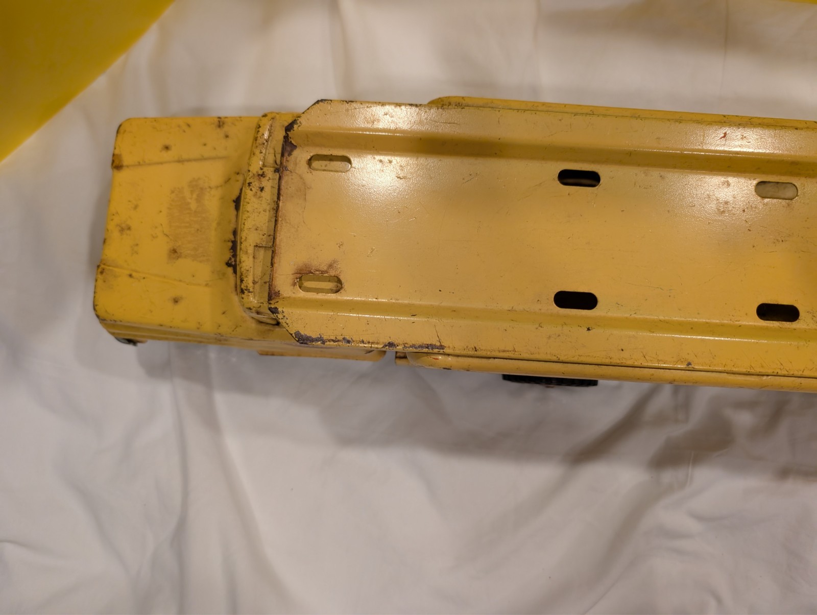 Vintage Yellow 1960s 20″ Tonka Pressed Steel Car Carrier 840