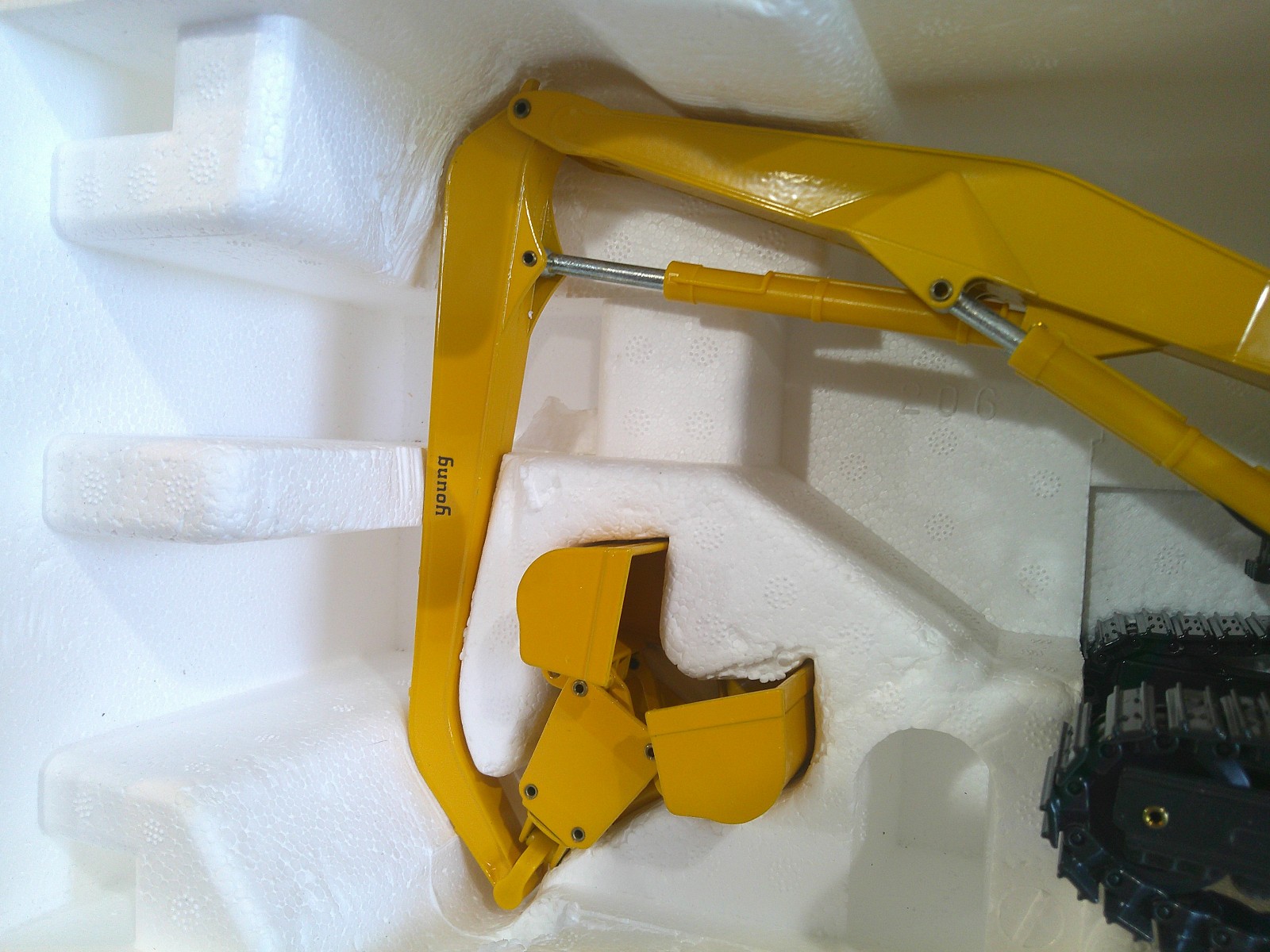 JOAL Komatsu PC1100LC-6 Material Handler w/ Clam Bucket #206 1:50 Rough Box