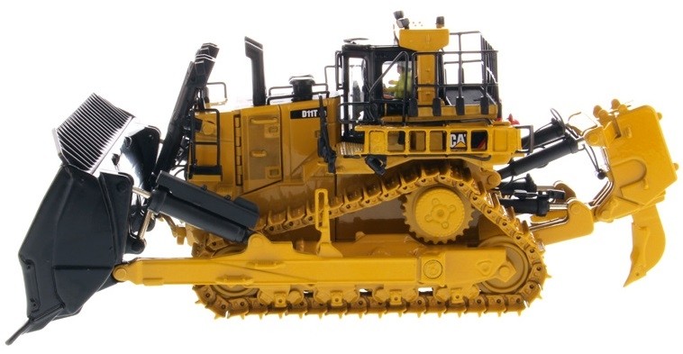 DIECAST MASTERS – Toro CATERPILLAR D11T CD with Driver and Metal Box – 1/50 …