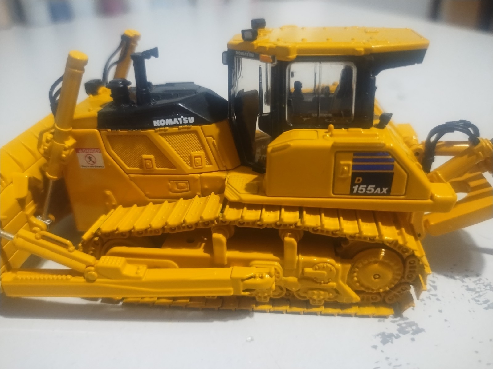 KOMATSU D155AX-8 SIGMADOZER W/ RIPPER 1/64 DIECAST MODEL BY FIRST GEAR 60-0325