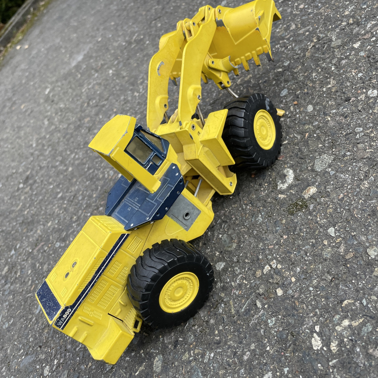 For Parts OnlyJ oal 1/50 Scale Diecast 198 – Komatsu WA800-2 Avance Wheel Loader