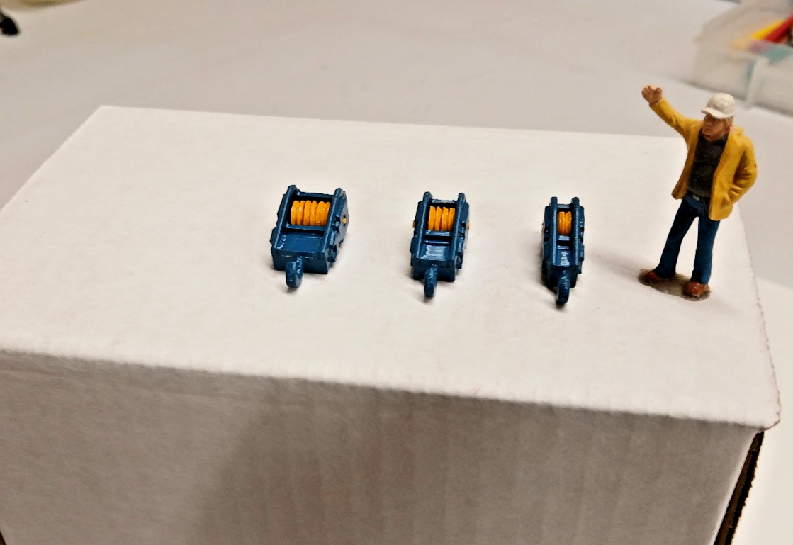 3D Hook Block Set w/ Working Rolling Pulleys. Authentic Sarens Blue. 1/50th