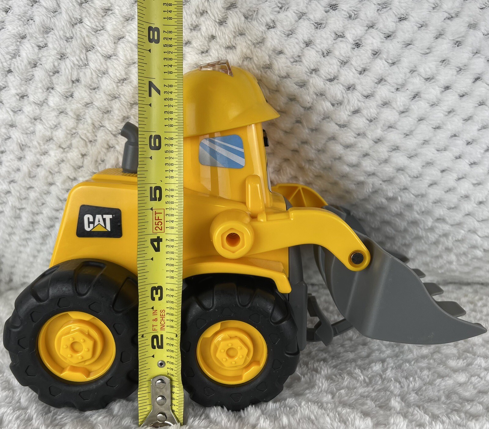 CAT Caterpillar Construction Buddies Preschool Toy Motorized Front Loader
