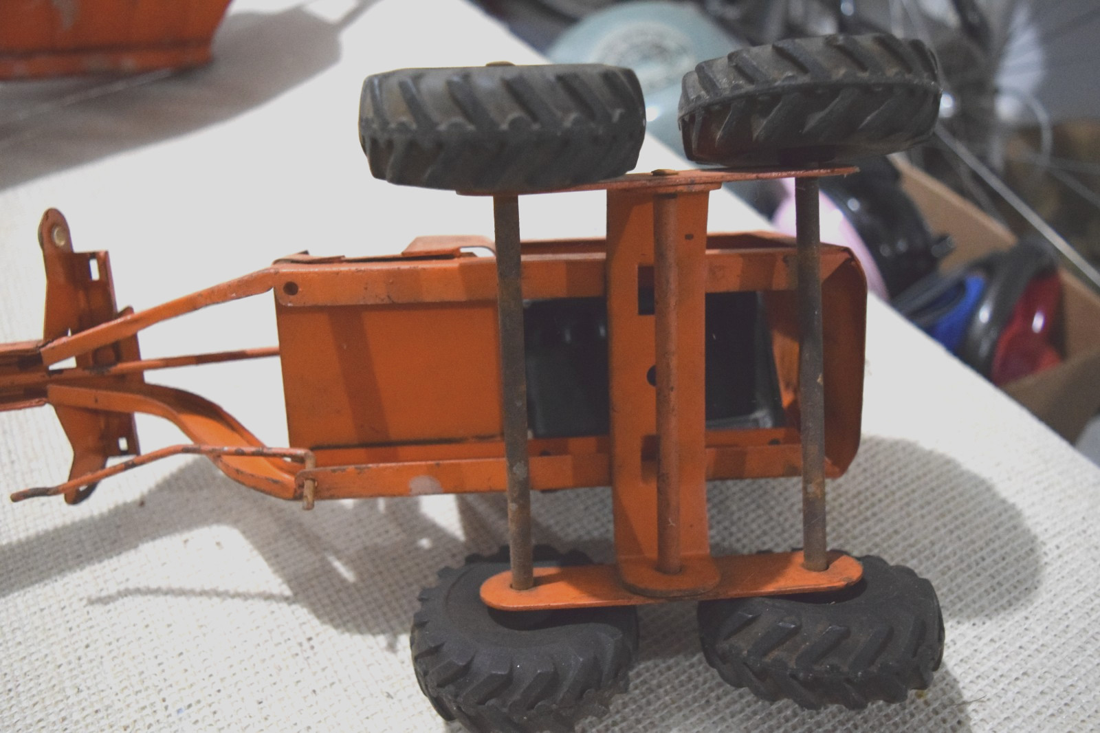 Vintage STRUCTO Road Grader 1950’s Pressed Steel Orange w/Motor -NO GRADER BLADE