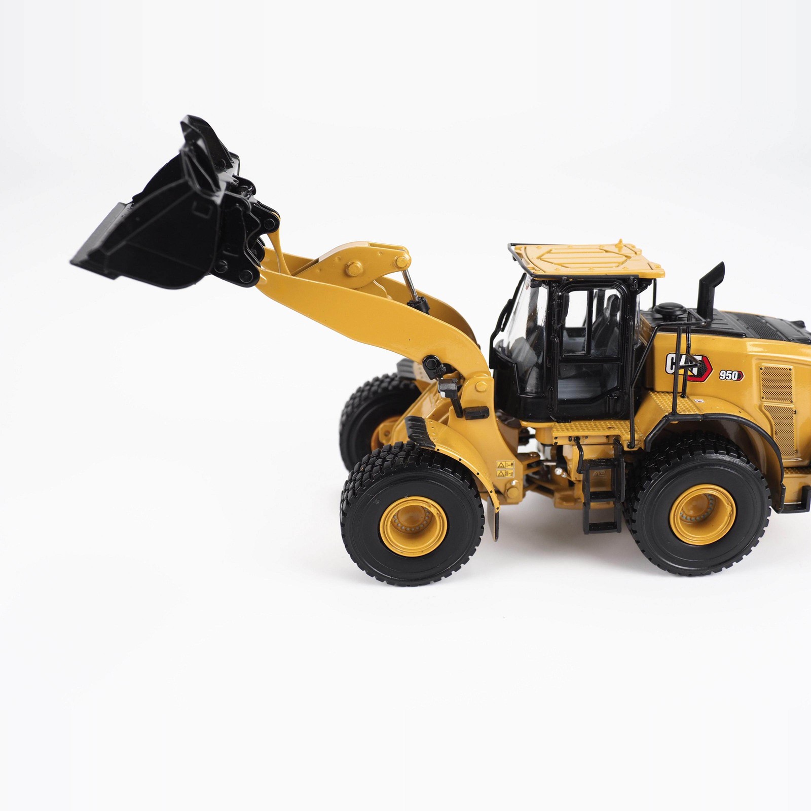 DM 1:50 CAT 950 Caterpillar Wheel Loader Alloy Engineering Forklift Model 85770