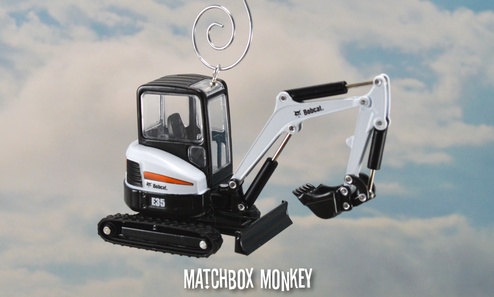 NEW Bobcat E35 Compact Excavator Backhoe 1/50 Christmas Ornament CAT Deere Volvo