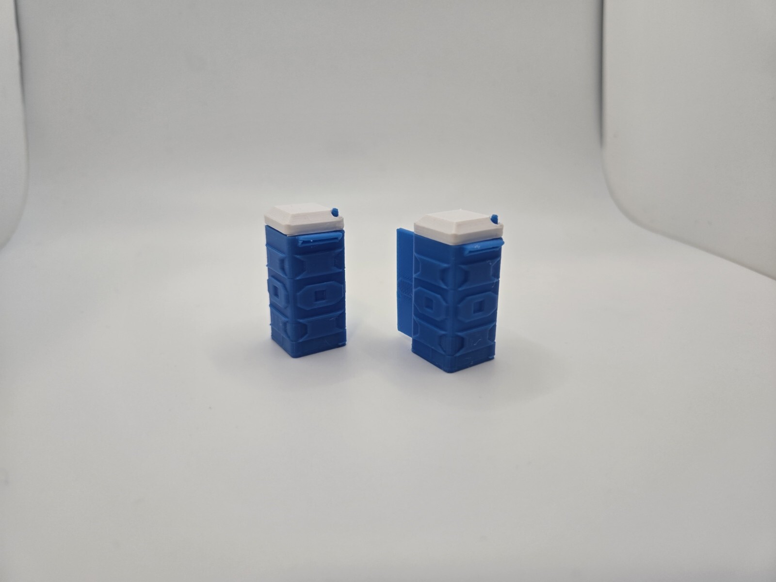 *2 pack* 1:64 Scale Porta-Potty Diorama Accessory Light Blue with White Top