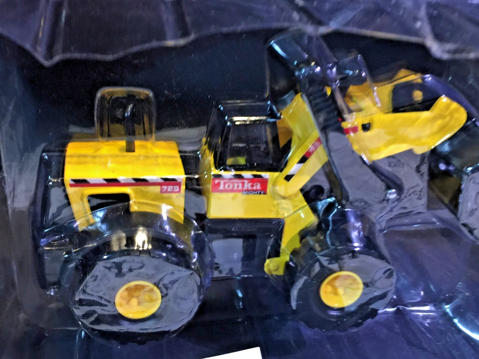 2003 Hasbro Tonka 3 Mini Mighty Replicas Crane, Front Loader, Dump W/COAs NEW!