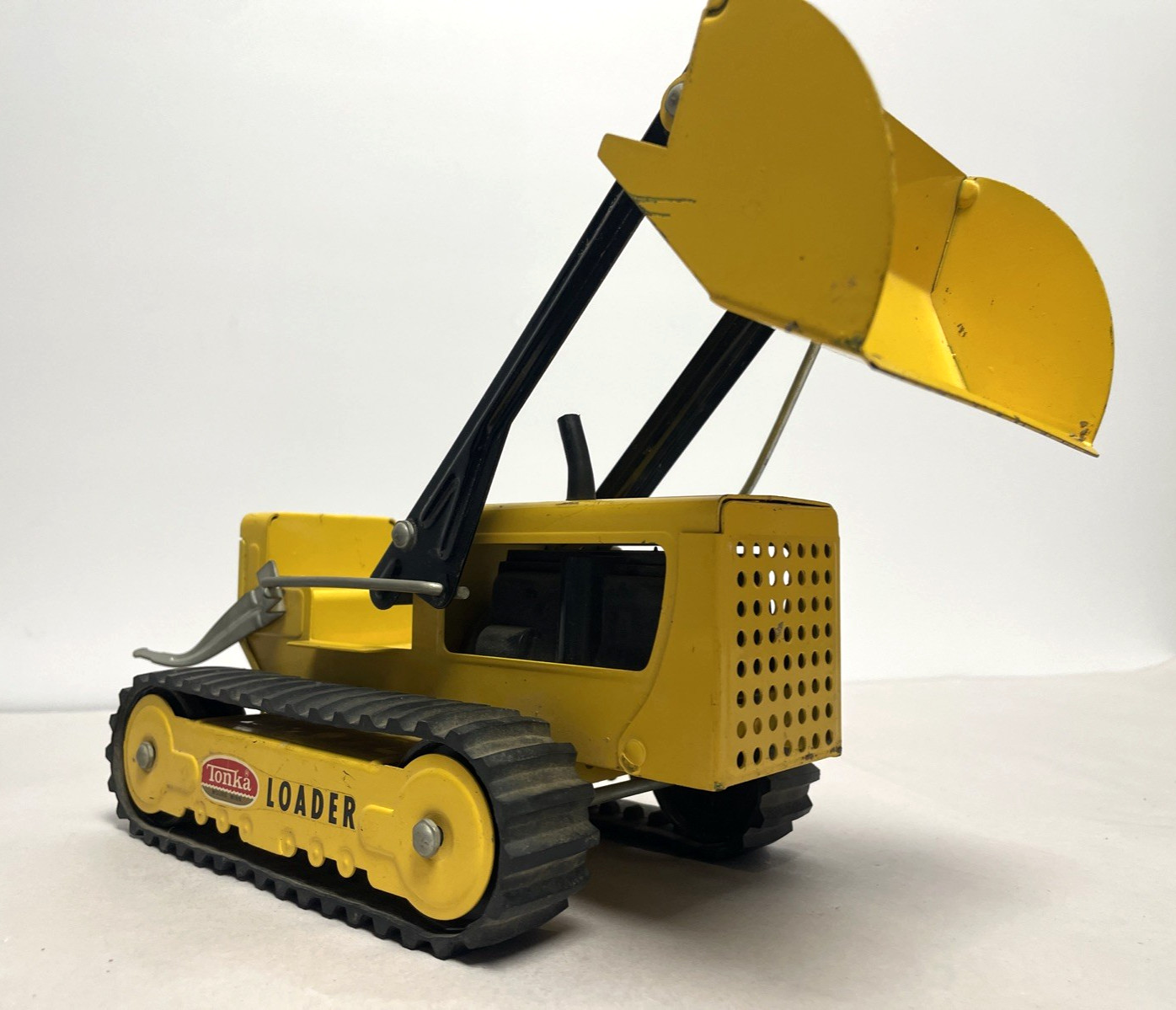 1960s Vintage Tonka Front End Loader Bulldozer Rubber Track Toy 10”