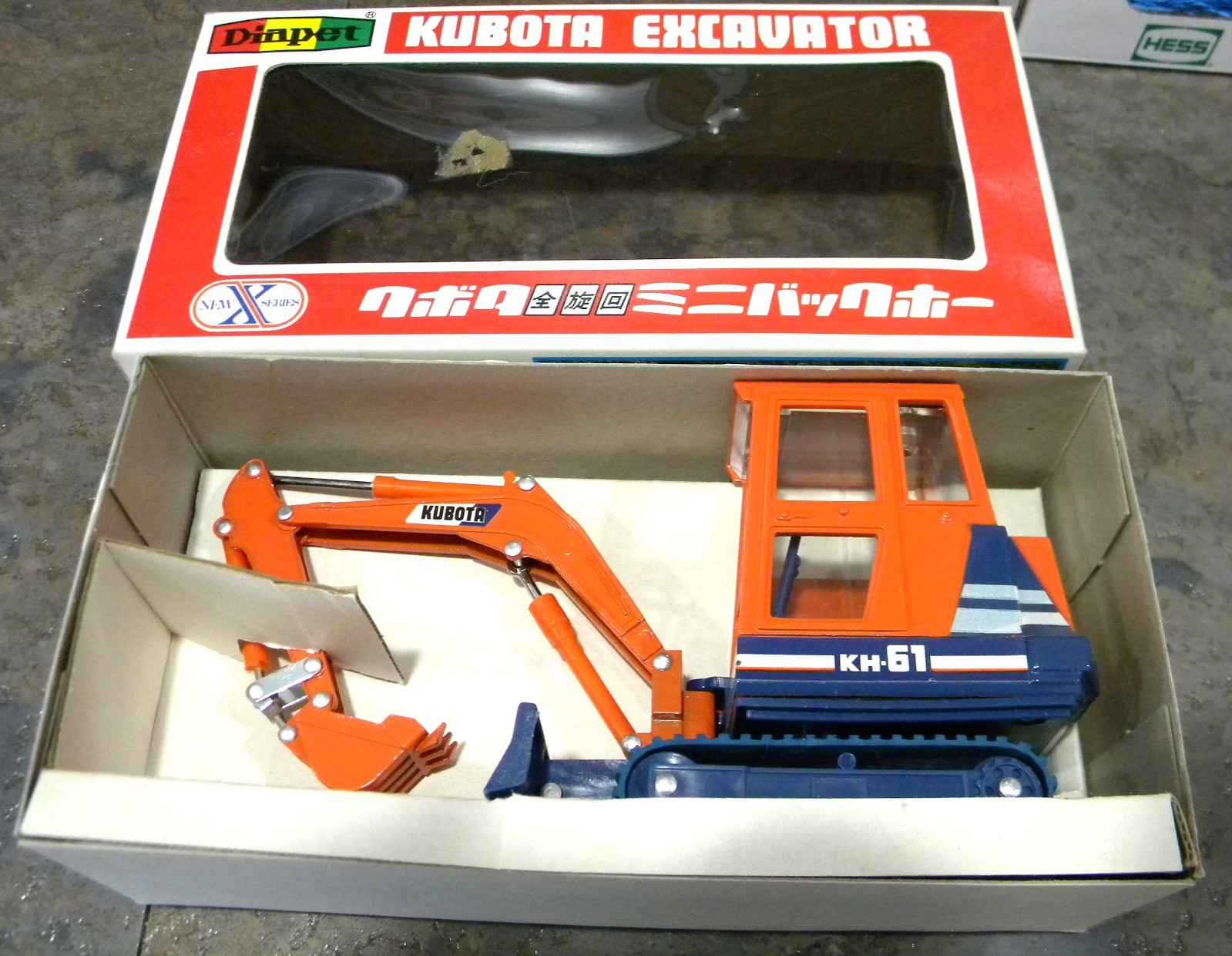 Yonezawa Toys Kubota Excavator KH 61 Diapet