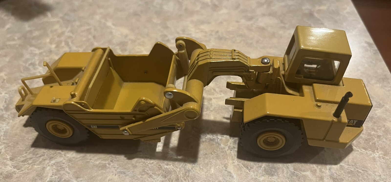 Norscot CAT Die Cast 611 Scraper Earthmover 1/64 Scale