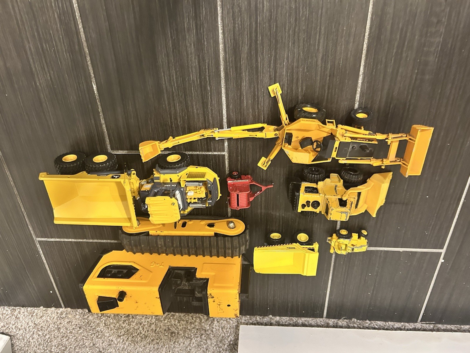 Lot of Diecast Construction Vehicles – Excavator, Bulldozer, Dump Truck