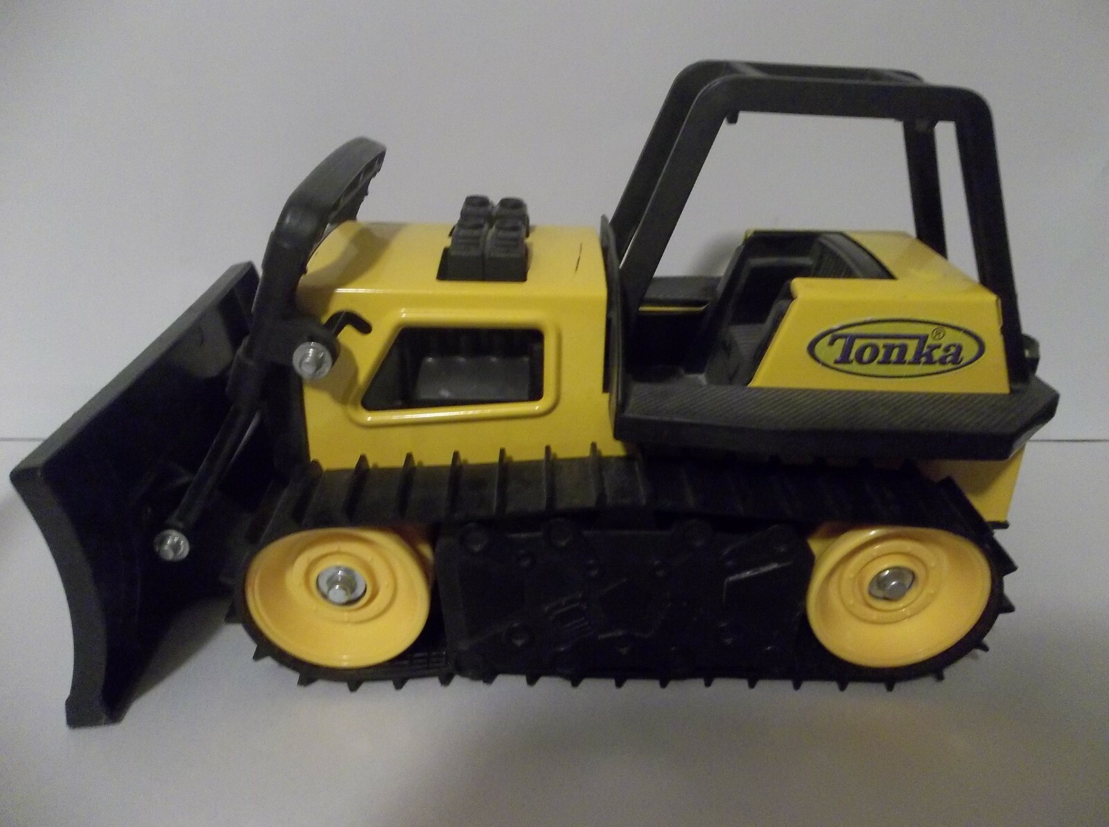 Tonka Bulldozer M-7461 Metal and Plastic Hasbro 1999