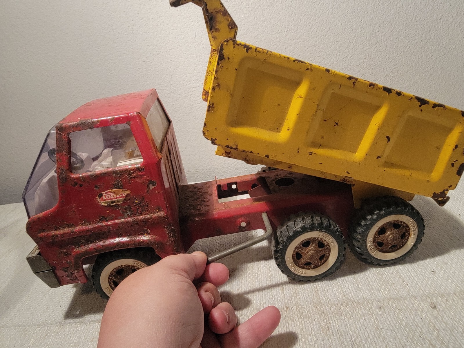 Tonka Red Yellow Hauling Dump Toy Truck Vintage Metal FOR RESTORATION