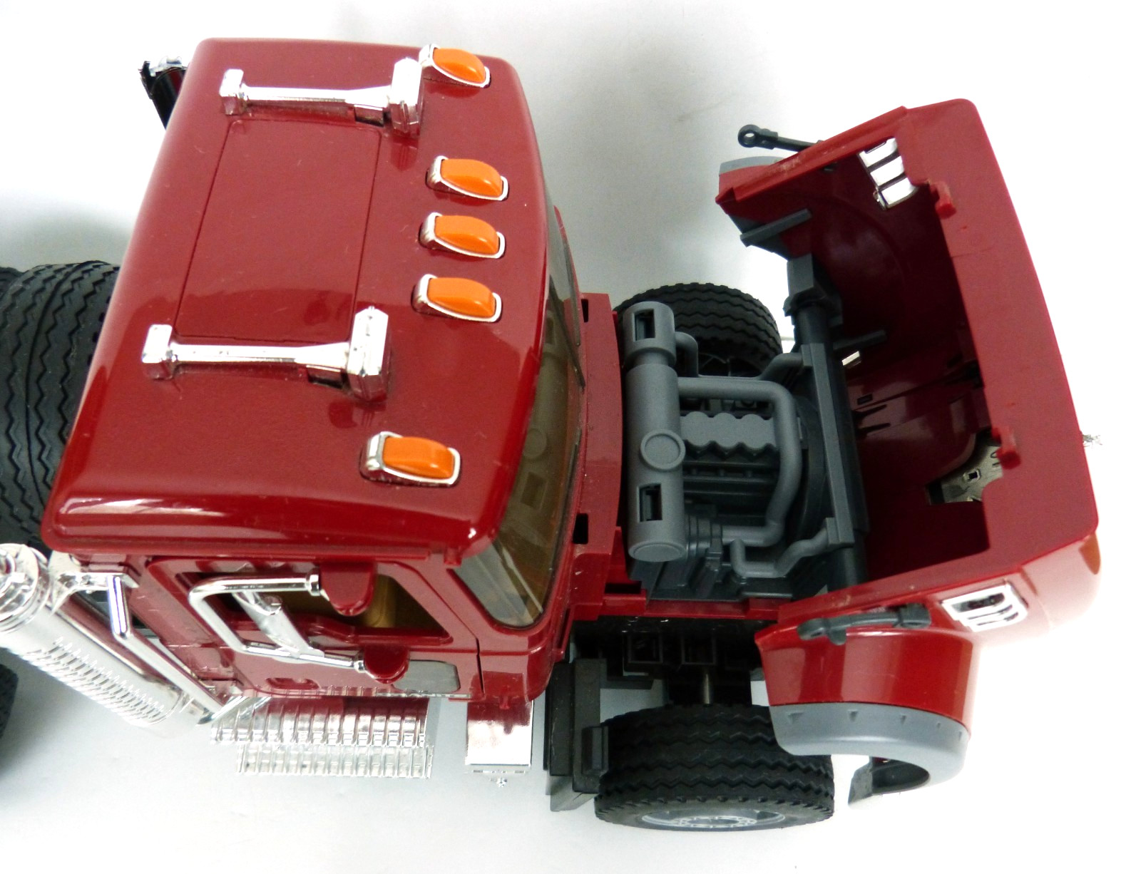 Bruder 19.5″ Mack Truck Semi-Tractor 2007 Germany READ