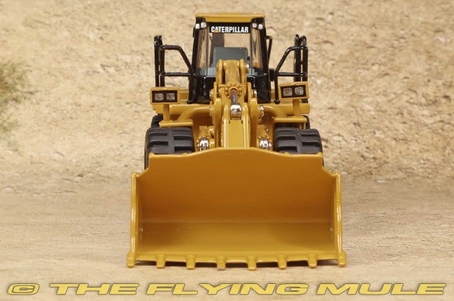 Diecast Masters 1:64 988H Wheel Loader