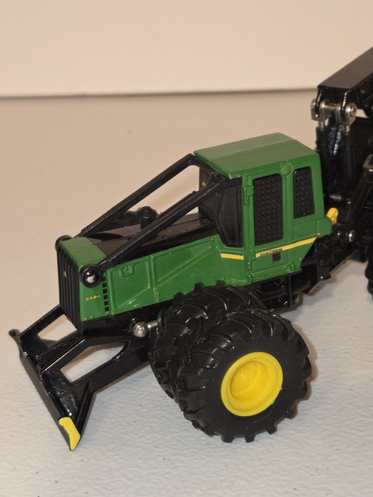 1:50 Scale John Deere 648G-III Log Skidder By Ertl