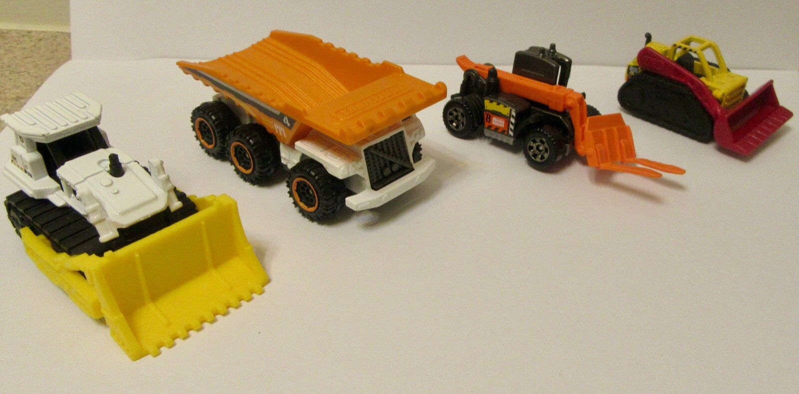 Matchbox Construction Toys: Euclid-Ground Breaker-BDV71-Load-Lifter (Lot of 4)