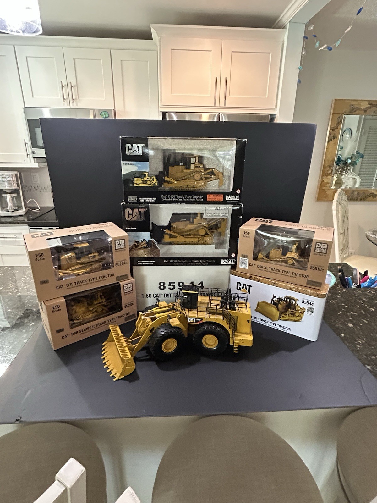 Cat 1/50 Diecast Masters 6 pcs. Construction Equiptment lot. 6 Dozers