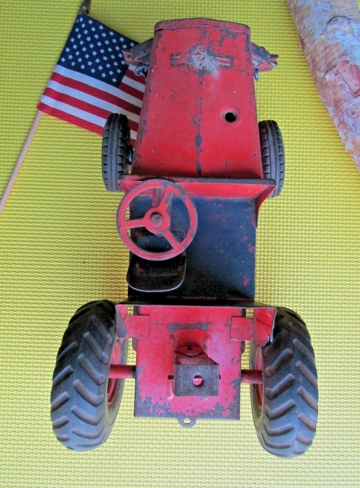 U.S.A.F. Charles Wm. Doepke Mfg Co. metal toy tractor !