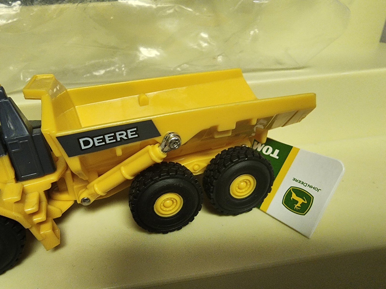 Nwt Ertle Tomy John Deere 1:64 Construction/ Farm Vehicle
