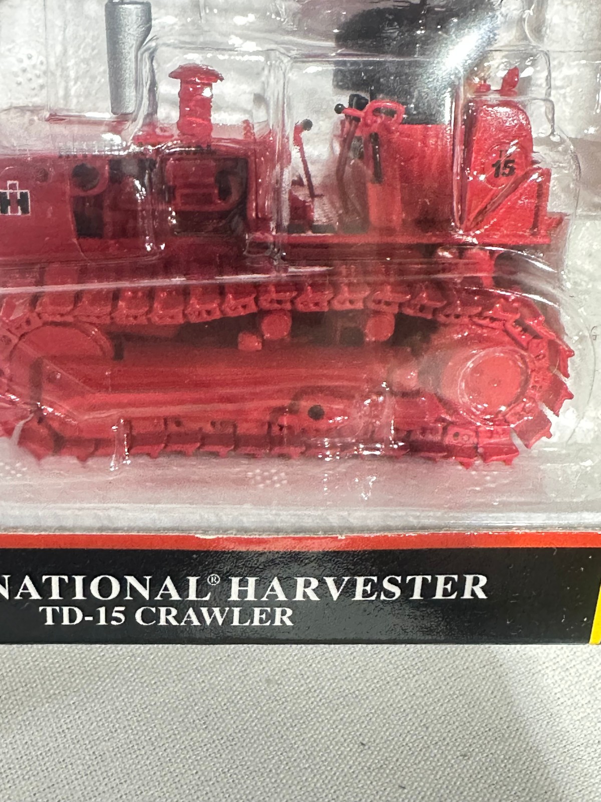 Red International TD-15 Crawler With Umbrella By First Gear 1/50th Scale