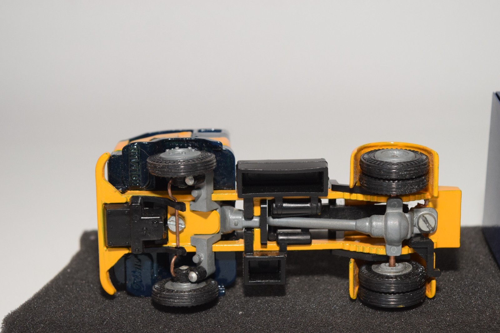 A82 1:50 TEKNO 427 VOLVO F89 F 89 TRUCK WITH TRAILER ASG TRANSPORT NMIB