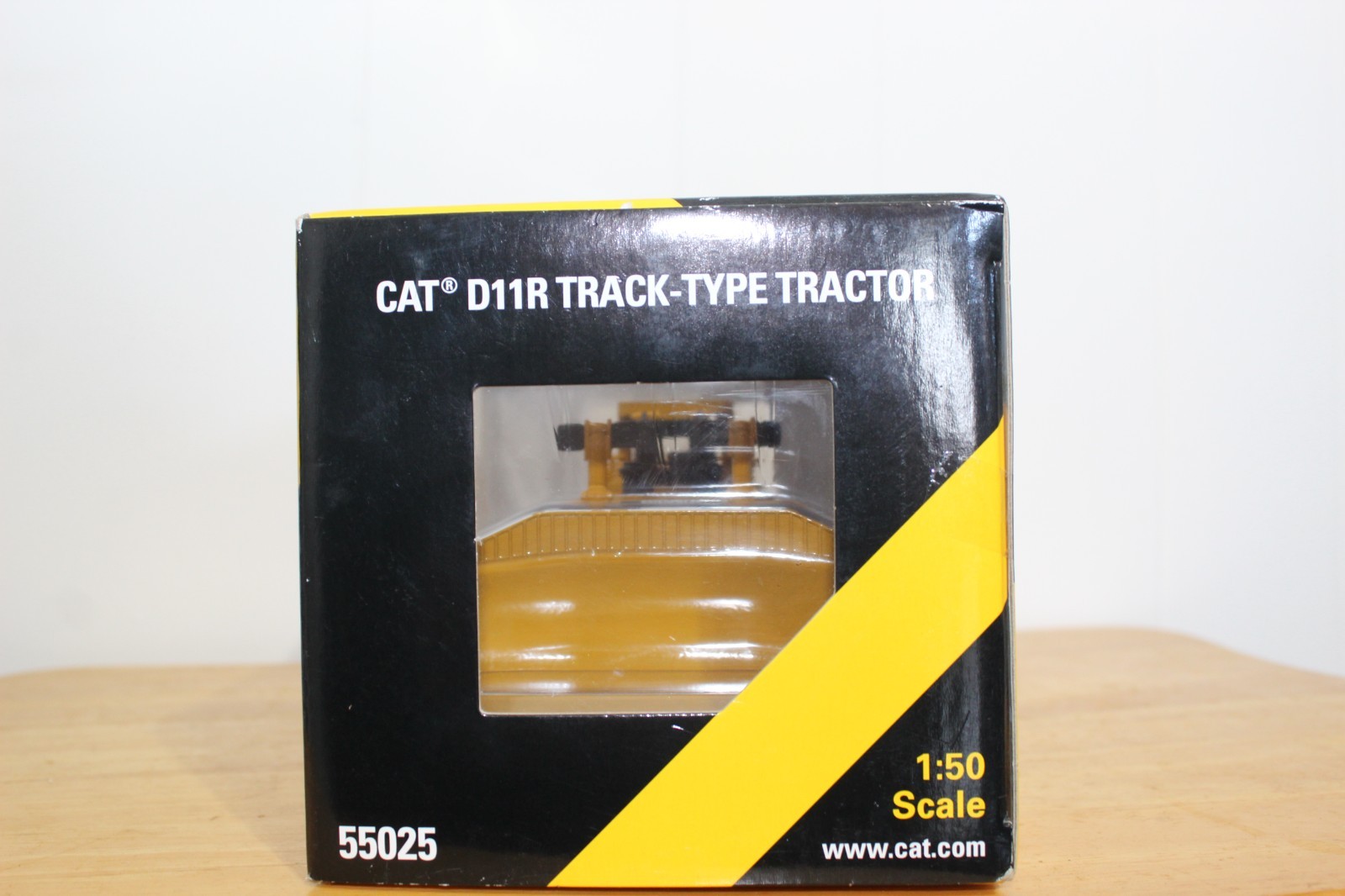 Caterpillar CAT Diecast D11R Dozer w/ Ripper 1:50 Scale Norscot Group
