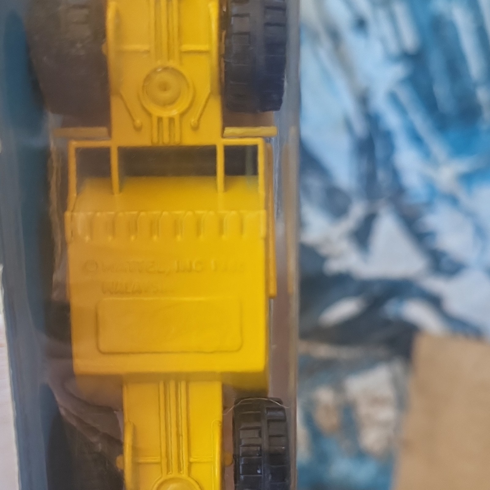Hot Wheels Workhorses Earth Mover 1988 Yellow/Black Diecast 1:64 Unopened